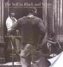 Das Selbst in Schwarz und Weiß: Ethnie und Subjektivität in der amerikanischen Nachkriegsfotografie - The Self in Black and White: Race and Subjectivity in Postwar American Photography