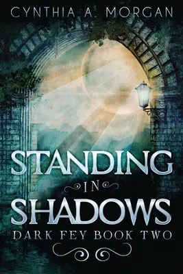 Im Schatten stehen - Standing in Shadows