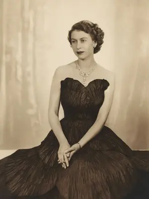 Elizabeth II: Prinzessin, Königin, Ikone - Elizabeth II: Princess, Queen, Icon