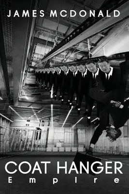 Kleiderbügel-Imperium - Coat Hanger Empire